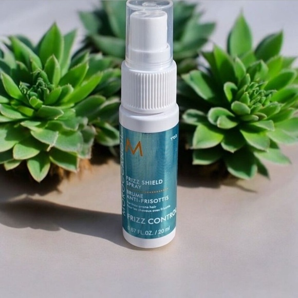 Moroccanoil Frizz Shield Spray - Picture 1 of 3